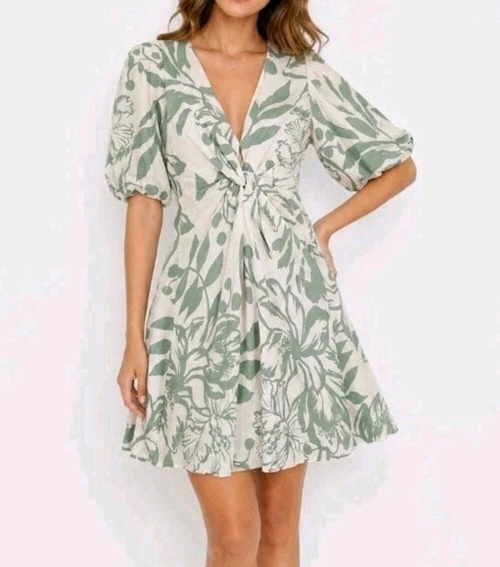 White Closet Elements ~Size XS~ Green/Cream Linen Blend V-Neck Twist-Front Dress